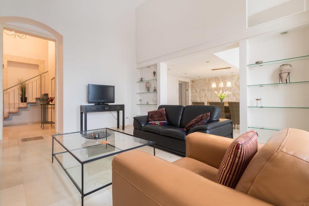 The Jerusalem Stone Duplex Near Mamilla Exterior photo
